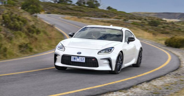 toyota-gr86-to-share-platform-with-mazda-mx-5-in-new-partnership
