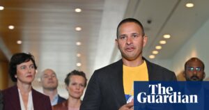 usman-khawaja-criticizes-slow-action-on-gambling-ads-urges-immediate-ban