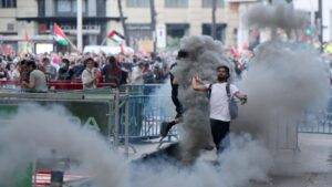vuelta-a-espana-final-stage-halted-by-pro-palestinian-protests-in-madrid