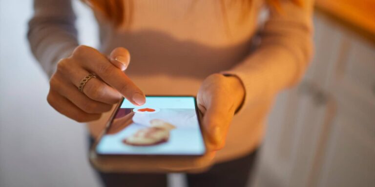 ai-s-role-in-dating-apps-sparks-concerns-over-authenticity-and-ethics