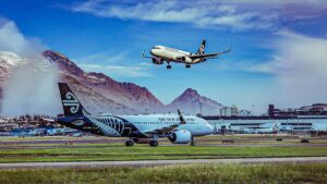 air-new-zealand-flight-makes-emergency-landing-after-mid-flight-hydraulic-failure