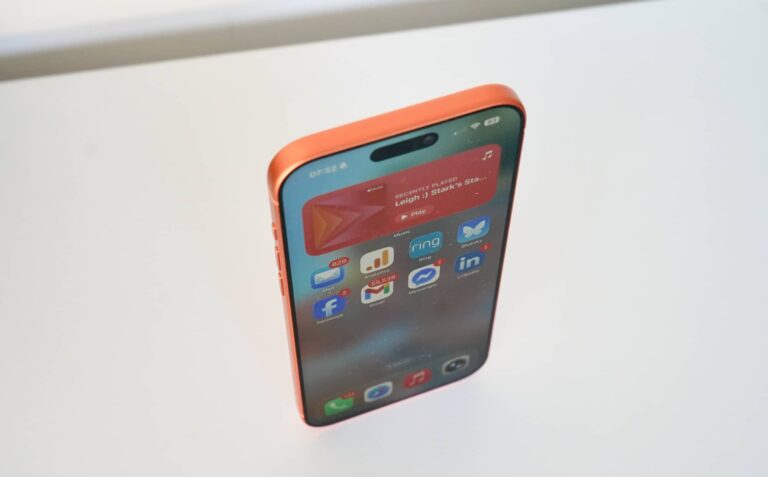 apple-iphone-17-pro-max-a-comprehensive-review-of-the-latest-giant