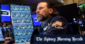 asx-tumbles-amid-inflation-surge-banks-hit-hard-woolworths-defies-trend