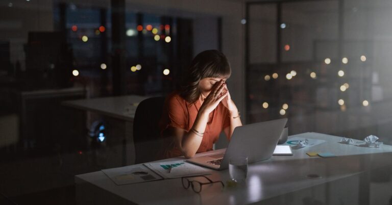 australian-workforce-faces-burnout-crisis-as-millions-consider-quitting
