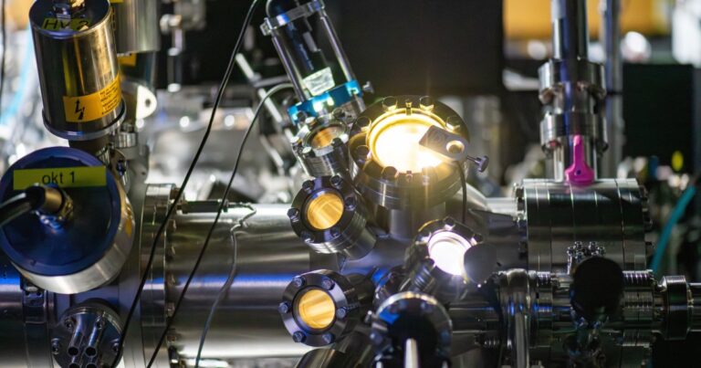breakthrough-in-dark-valleytronics-a-new-era-in-quantum-tech