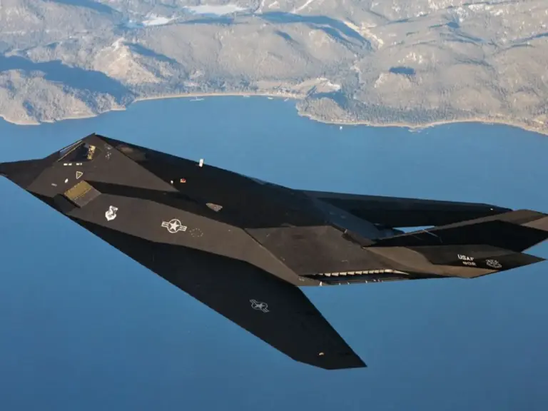 evolution-of-stealth-f-22-raptor-vs-f-117-nighthawk