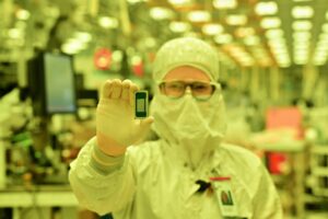 intel-launches-world-s-most-advanced-chip-production-in-arizona