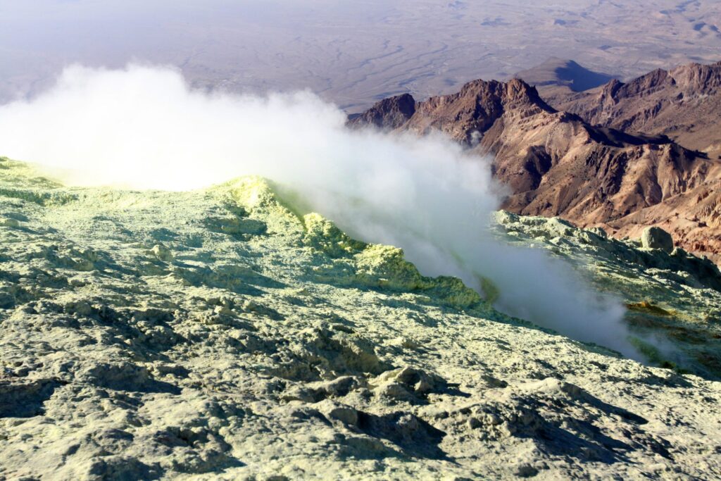 iran-s-taftan-volcano-shows-signs-of-awakening-after-700-000-years