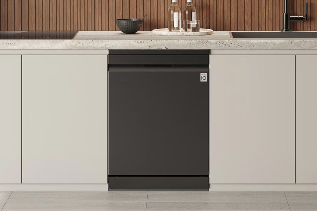 lg-15-place-quadwash-dishwasher-a-quiet-revolution-in-kitchen-appliances