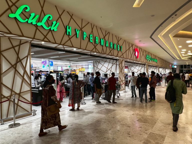 lulu-hypermarket-s-potential-entry-into-australia-opportunities-and-challenges