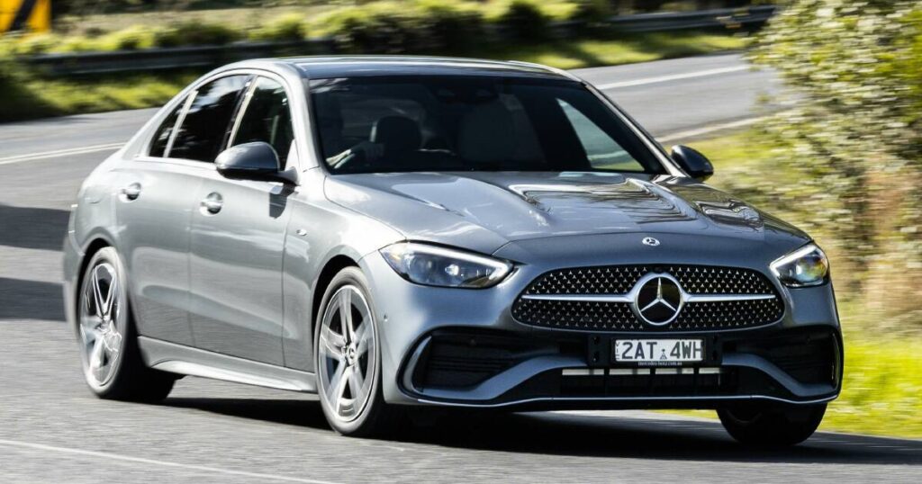 mercedes-benz-partners-with-microsoft-to-transform-cars-into-mobile-workspaces