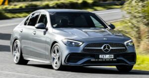 mercedes-benz-partners-with-microsoft-to-transform-cars-into-mobile-workspaces