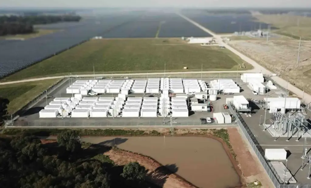 solar-battery-hybrids-dominate-australia-s-latest-renewable-energy-tender