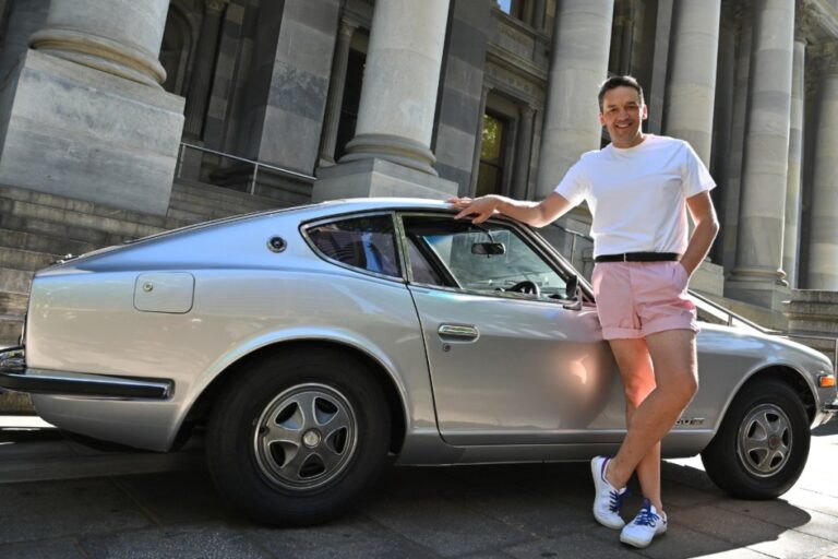 south-australia-s-police-minister-takes-historic-datsun-for-a-spin-in-iconic-rally