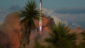 spacex-faces-tight-timeline-for-artemis-iii-moon-mission-amid-starship-testing