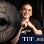 teenage-powerlifter-lara-jones-a-rising-star-in-fitness