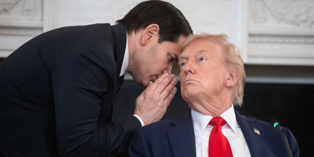 trump-s-military-strategy-a-new-focus-on-venezuela-amidst-drug-war-rhetoric