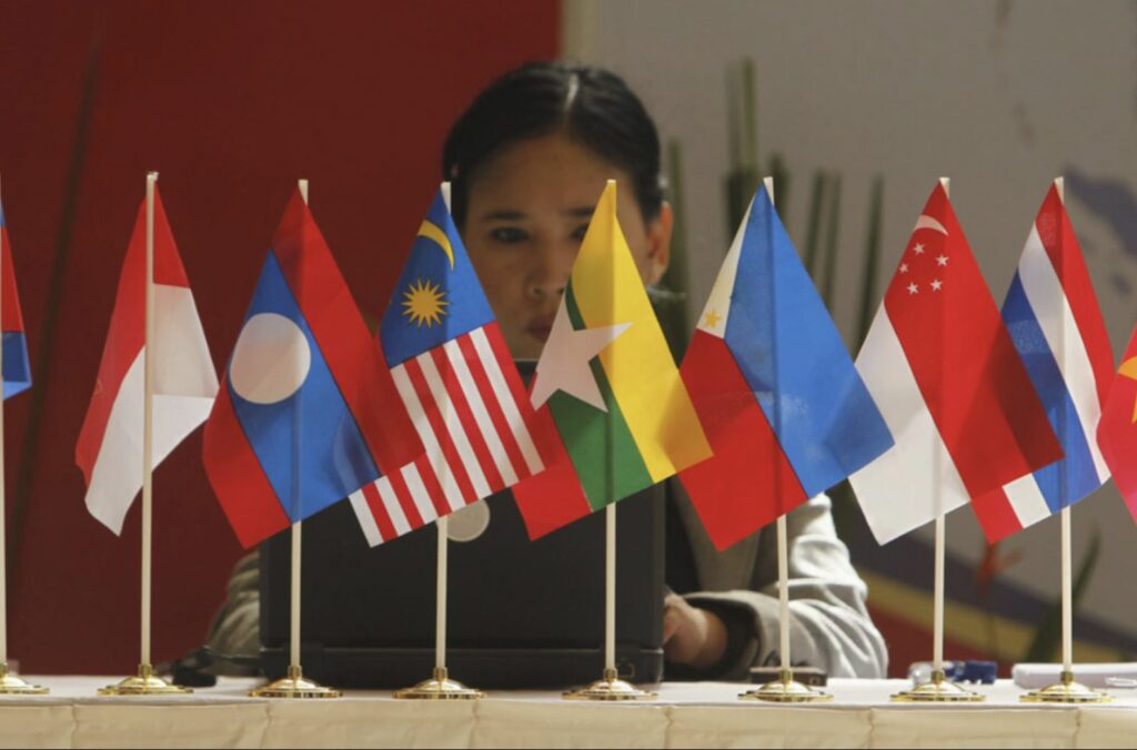 trump-s-return-to-asean-navigating-complex-regional-dynamics
