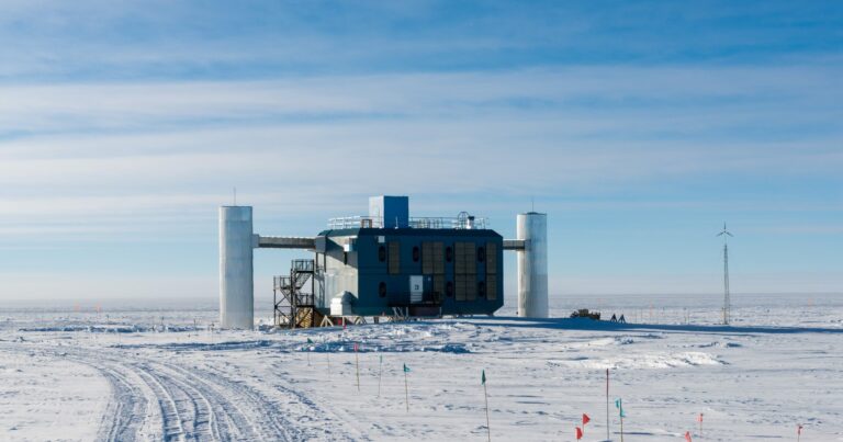 unraveling-the-universe-s-high-energy-neutrino-mysteries