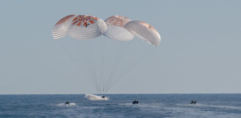 virtual-reality-headsets-could-mitigate-astronaut-motion-sickness