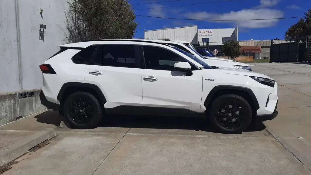 2023-toyota-rav4-cruiser-hybrid-a-comprehensive-owner-s-review