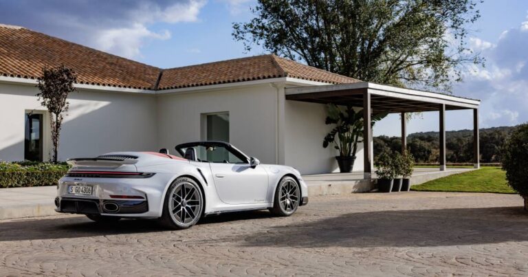 2026-porsche-911-turbo-s-cabriolet-a-masterpiece-of-speed-and-luxury