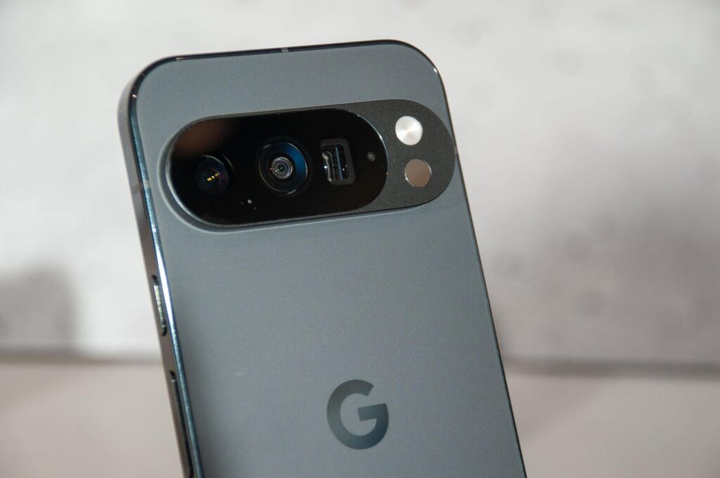 android-highlights-pixel-10-sales-surge-samsung-s-exynos-leap-epic-google-truce