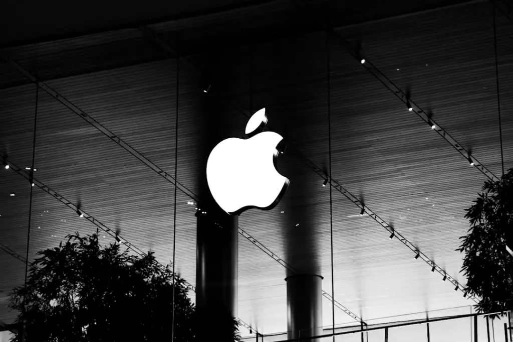 apple-and-eu-clash-in-high-stakes-regulatory-showdown