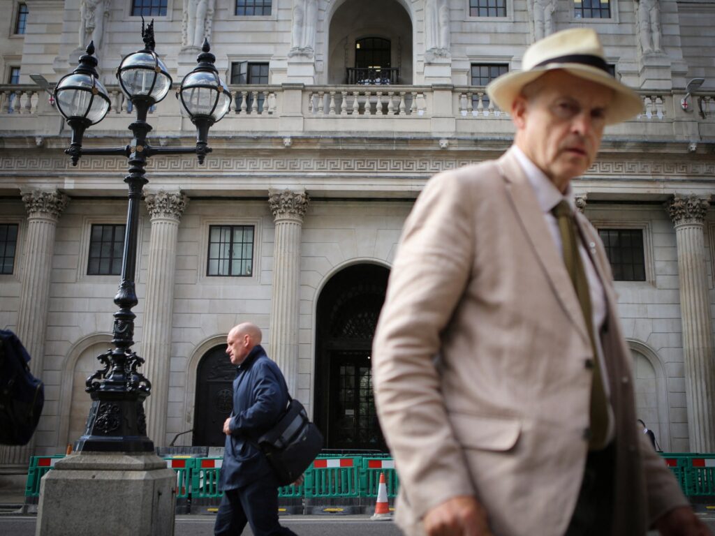 are-the-superrich-really-fleeing-the-uk-due-to-tax-policies-