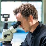 australian-firm-synchron-challenges-neuralink-in-brain-computer-interface-race