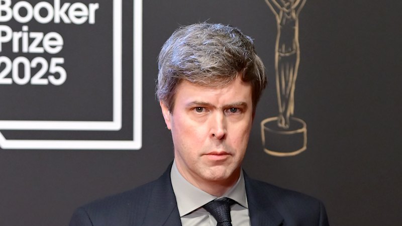david-szalay-wins-booker-prize-defying-literary-odds