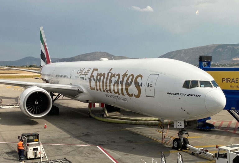 emirates-to-offer-free-starlink-wi-fi-fleetwide-by-2027-1
