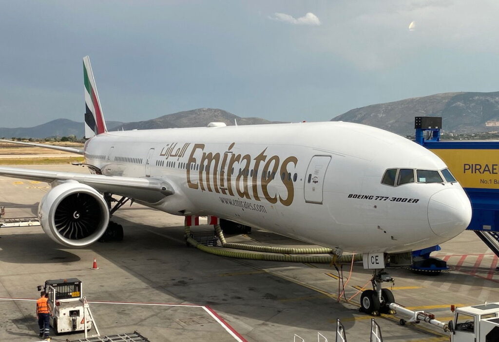 emirates-to-roll-out-free-starlink-wi-fi-fleetwide-by-2027
