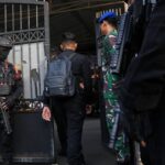 explosions-in-jakarta-mosque-injure-54-teen-suspect-identified