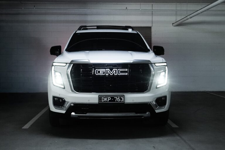 gmc-yukon-denali-debuts-with-striking-blacked-out-upgrades-in-australia