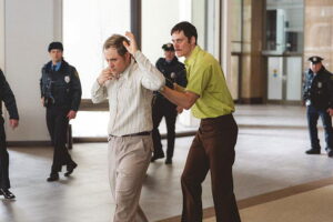 gus-van-sant-s-dead-man-s-wire-teaser-trailer-unveiled-a-riveting-crime-drama