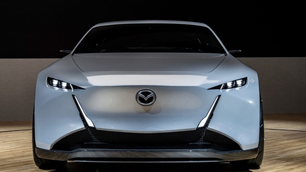 mazda-unveils-rotary-hybrid-concept-at-tokyo-show-emphasizing-sustainability