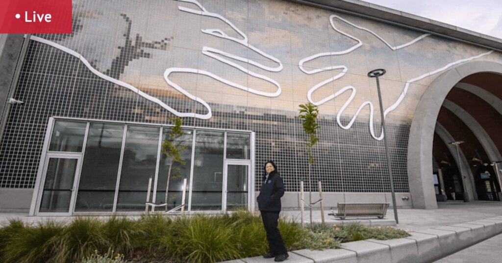 melbourne-metro-tunnel-opens-commuters-celebrate-new-era-in-public-transport