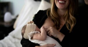new-study-links-childbirth-and-breastfeeding-to-reduced-breast-cancer-risk