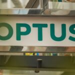optus-leadership-shake-up-as-asx-remains-steady-amid-global-market-fluctuations