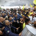 protesters-clash-with-security-at-cop30-climate-summit-in-brazil