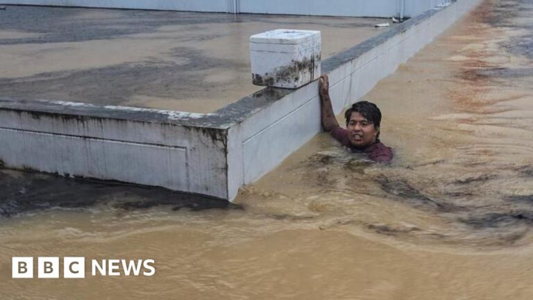 record-floods-devastate-southeast-asia-death-toll-rises-thousands-displaced