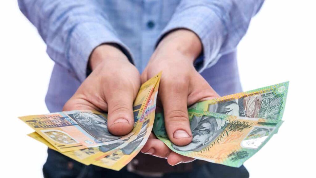 top-3-asx-dividend-shares-to-consider-for-3-000-investment