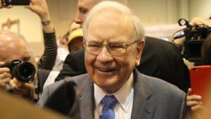 warren-buffett-s-strategic-bet-berkshire-invests-4-3-billion-in-alphabet