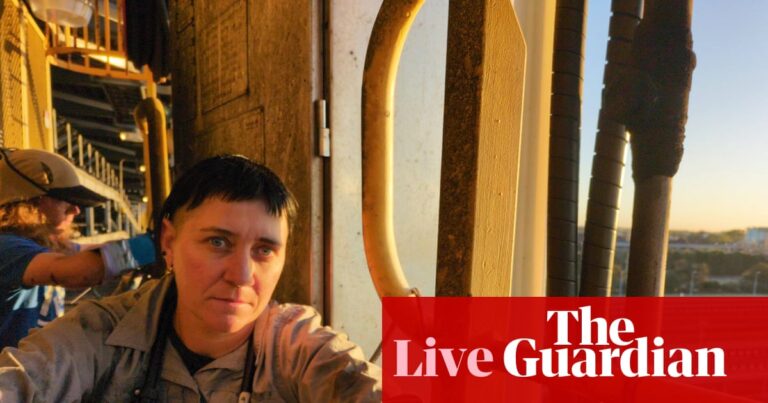 activists-target-newcastle-coal-loader-amid-energy-grid-concerns