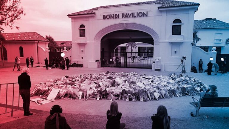 albanese-faces-declining-popularity-amid-bondi-attack-and-scandal