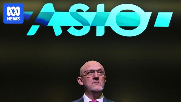 asio-faces-scrutiny-over-intelligence-gaps-in-bondi-terror-attack