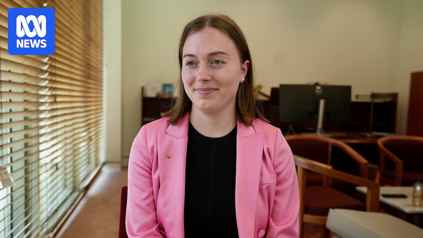 australian-senator-shares-personal-catfishing-experience-amid-social-media-ban-debate