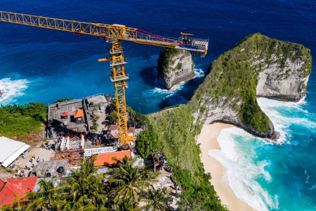 bali-s-kelingking-glass-elevator-project-faces-demolition-amid-violations