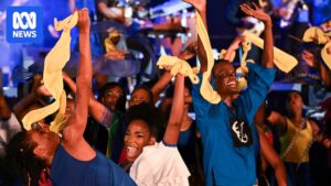 barbados-declares-republic-status-cutting-ties-with-british-monarchy